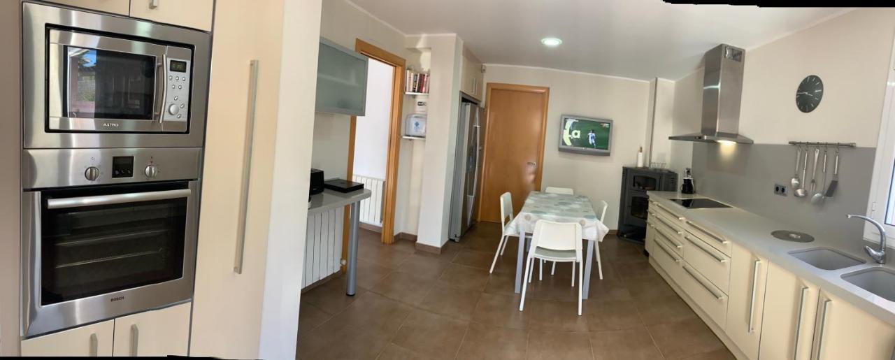 Villa Оливелья Экстерьер фото